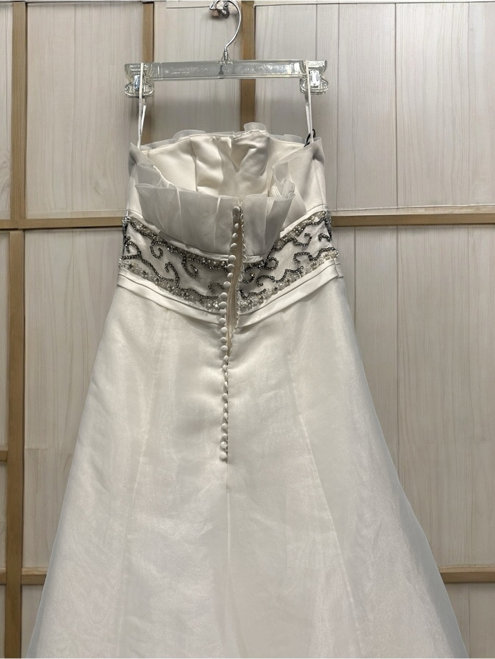 Aire Wedding Gown silk lining - Picture 4 of 7